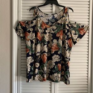 naïf 95%polyester 5% Spandex blouse with open shoulders